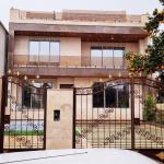 ویلای تریبلکس روف‌دار سنددار با ۳ خواب مستر در چمستان
