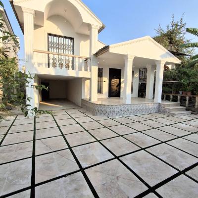 فروش ویلای نیم‌پیلوت ۲ خواب مستر در آمل