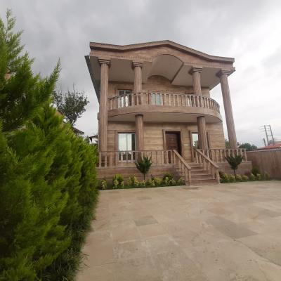 ویلا نزدیک ب دریا و جنگل