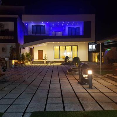 ویلا استخر دار جنگلی در نور