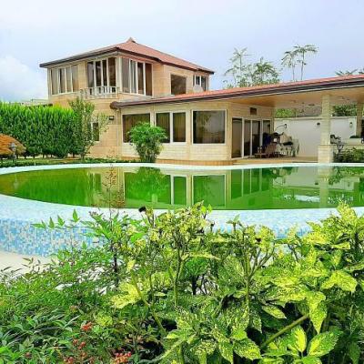 خرید ویلا باغ استخردار با 1500 متر زمین