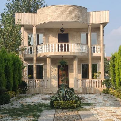 کاخ ویلا جنگلی با محوطه سازی