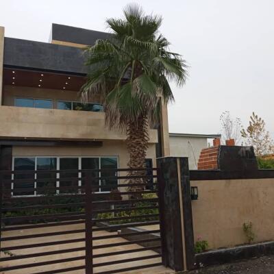 ویلا دوبلکس مدرن با سند تک برگ