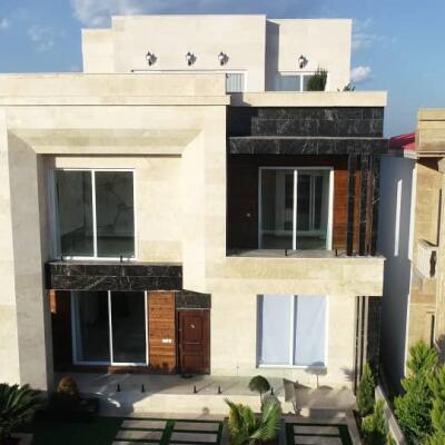 فروش ویلا مدرن تریبلکس استخردار