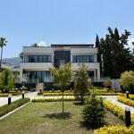 ویلا قواره اول ساحل با دو استخر