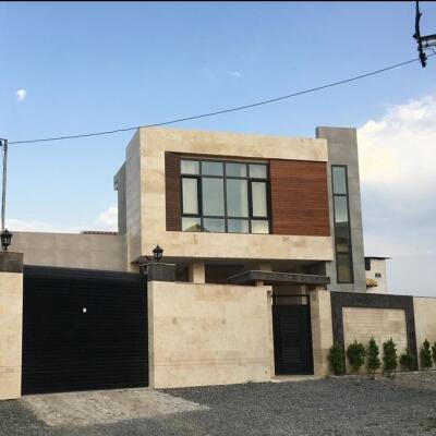 ویلا مدرن چهار خواب با سند تک برگ