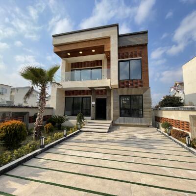 ویلا تریبلکس شهرکی لاکچری