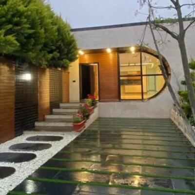 ویلا مدرن استخردار شهرکی خوش ساخت