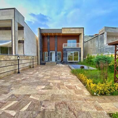 ویلا دوبلکس سنددار با استخر بیرون