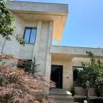 ویلا استخردار با مدارک کامل در یک شهرک باغی