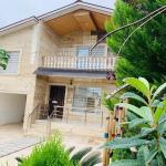 ویلا ۳۰۰ متری نیم پیلوت نوساز