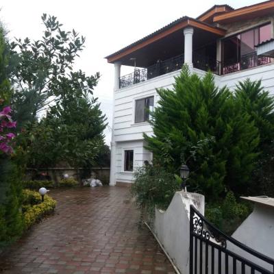 فروش استثنایی ویلا استخردار شهرکی