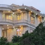 ویلا با ویو دریا و کوهای دو هزار