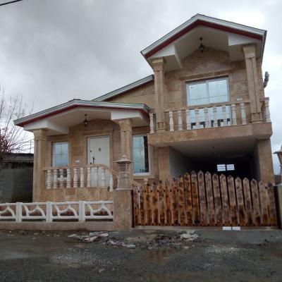 خرید ویلا نیم پیلوت جنگلی