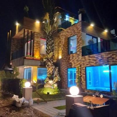 ويلا شهرکی تریبلکس استخردار - روف گاردن